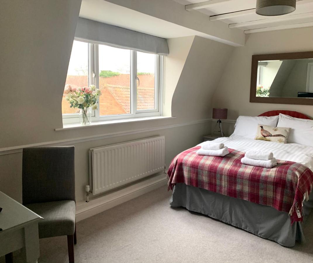 The Boot And Shoe Inn Flintham Экстерьер фото